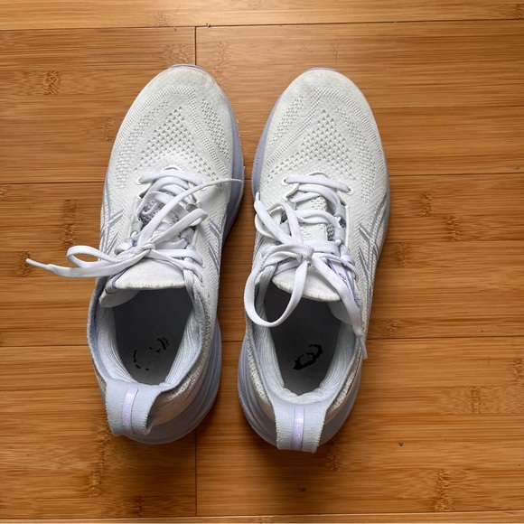Asics Gel Nimbus 26 - Picture 1 of 6